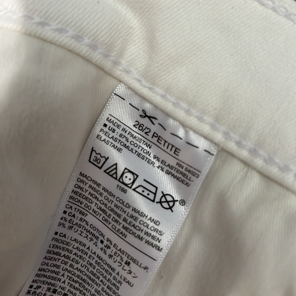 🌻3/$15🌻 Banana Republic jeans - Picture 9 of 9